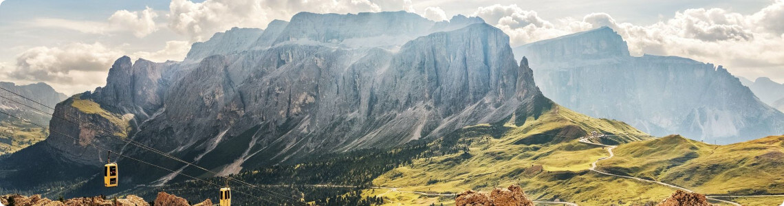 dolomites à moto, vue sur le col de sella