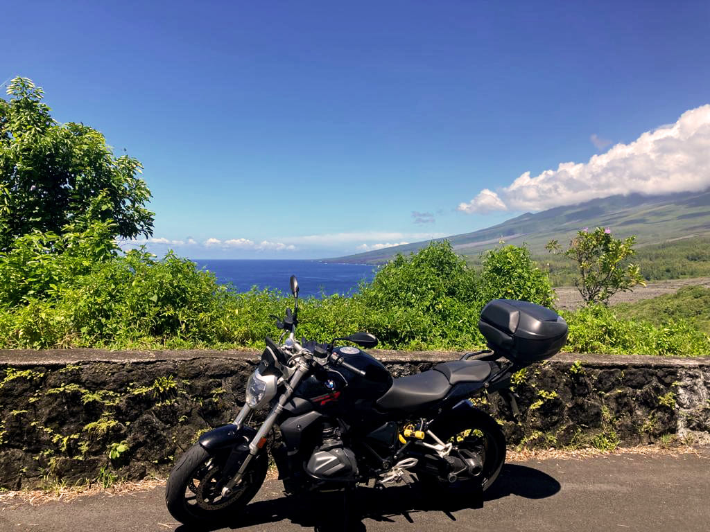 à moto à la réunion