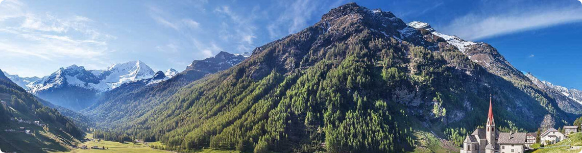 vue à aurine sur les routes des dolomites