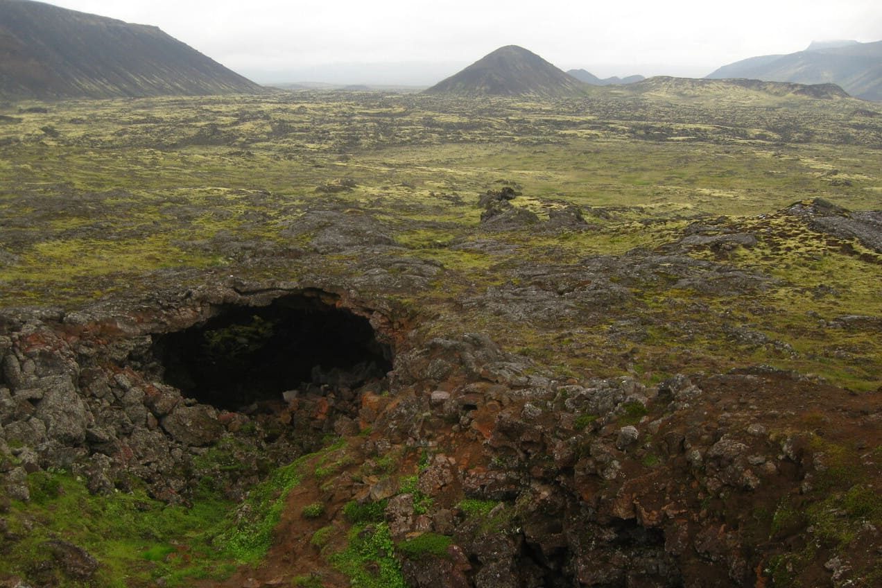 islande à moto volcan sous terrain thrihnukagigur